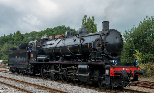 913606 (a): :2042x1233